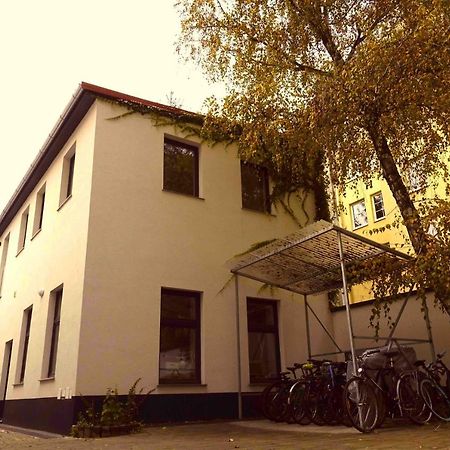 Studio U Parkplatz, Zentrale Ruhelage Neben Gruenoase Vienna Exterior photo